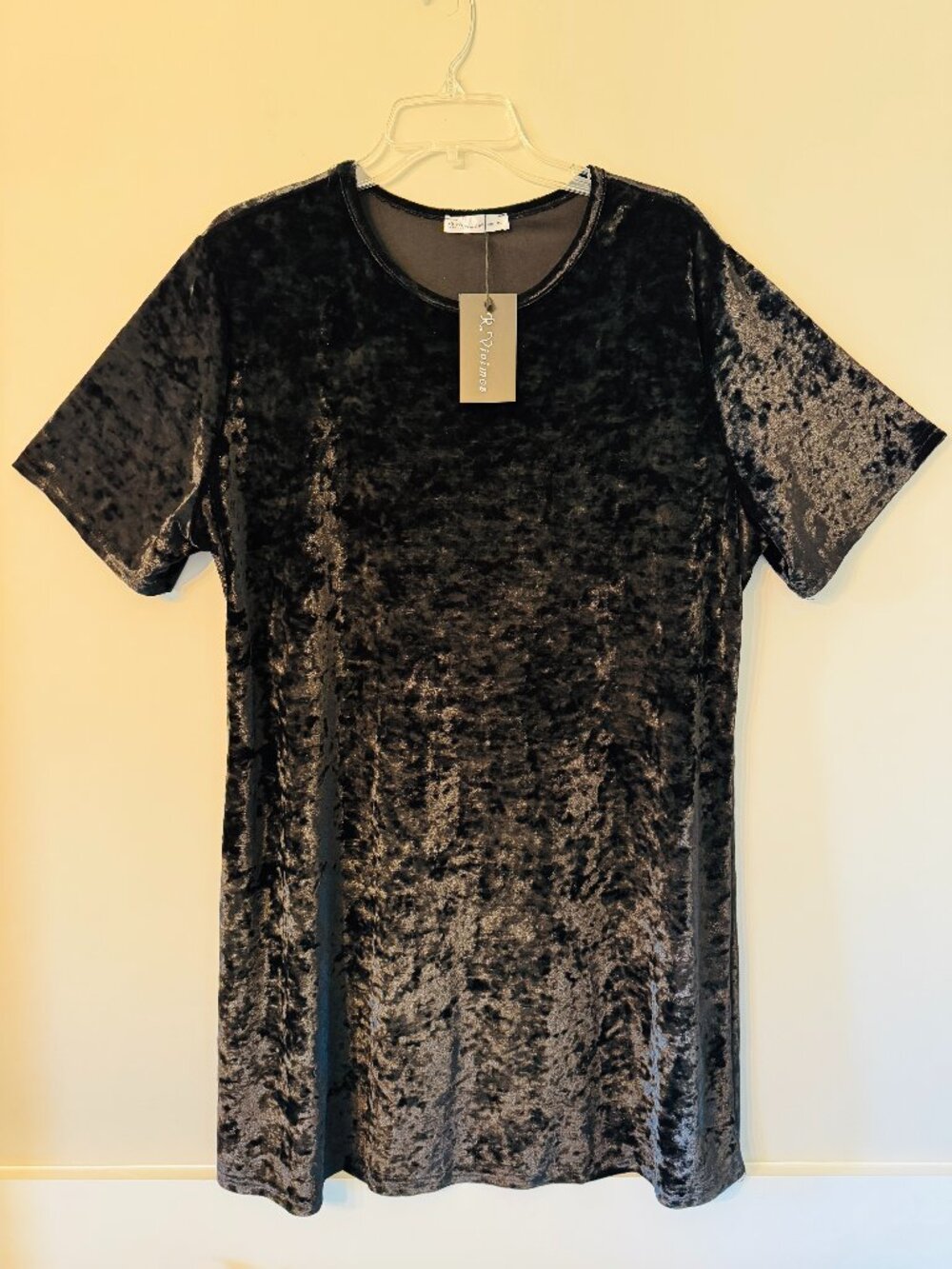 NWT R. Vivimos Crushed Velvet Tunic Top Womens 2XL Fitted Black Short Sleeve Cre